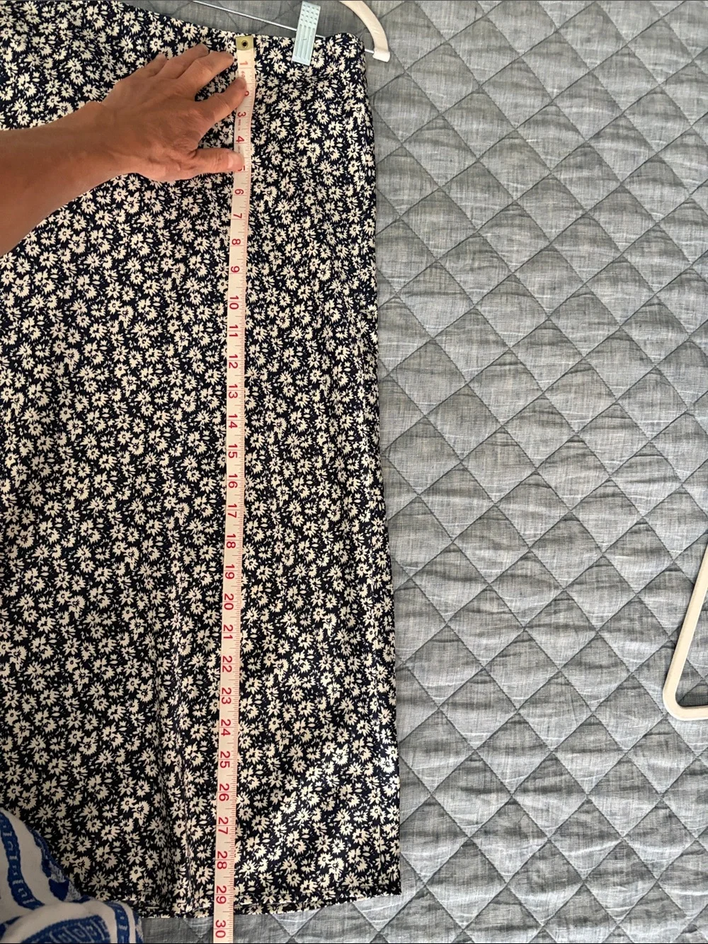JCREW Women's Navy and White Floral A-Line Skirt